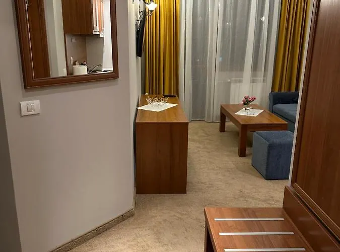 Anna Near Gondola Apartman Banszko